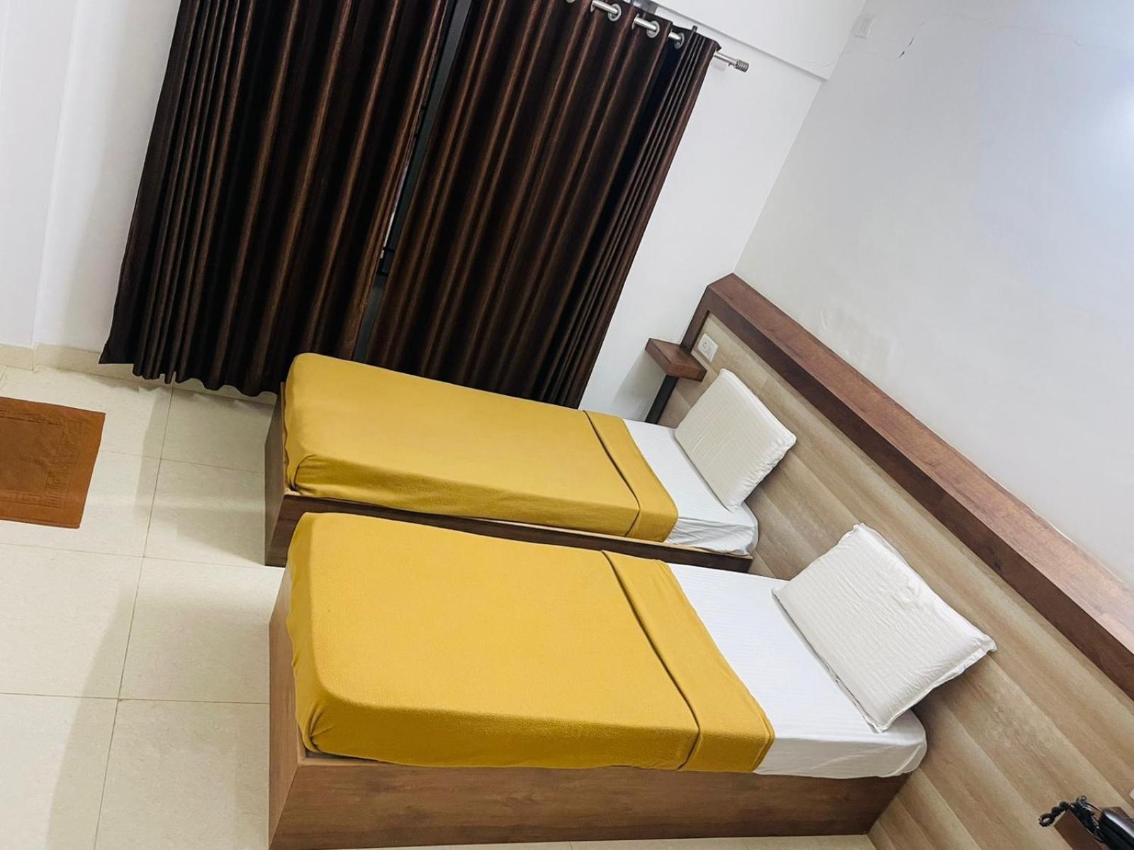 B Six Hotel バンガロール エクステリア 写真