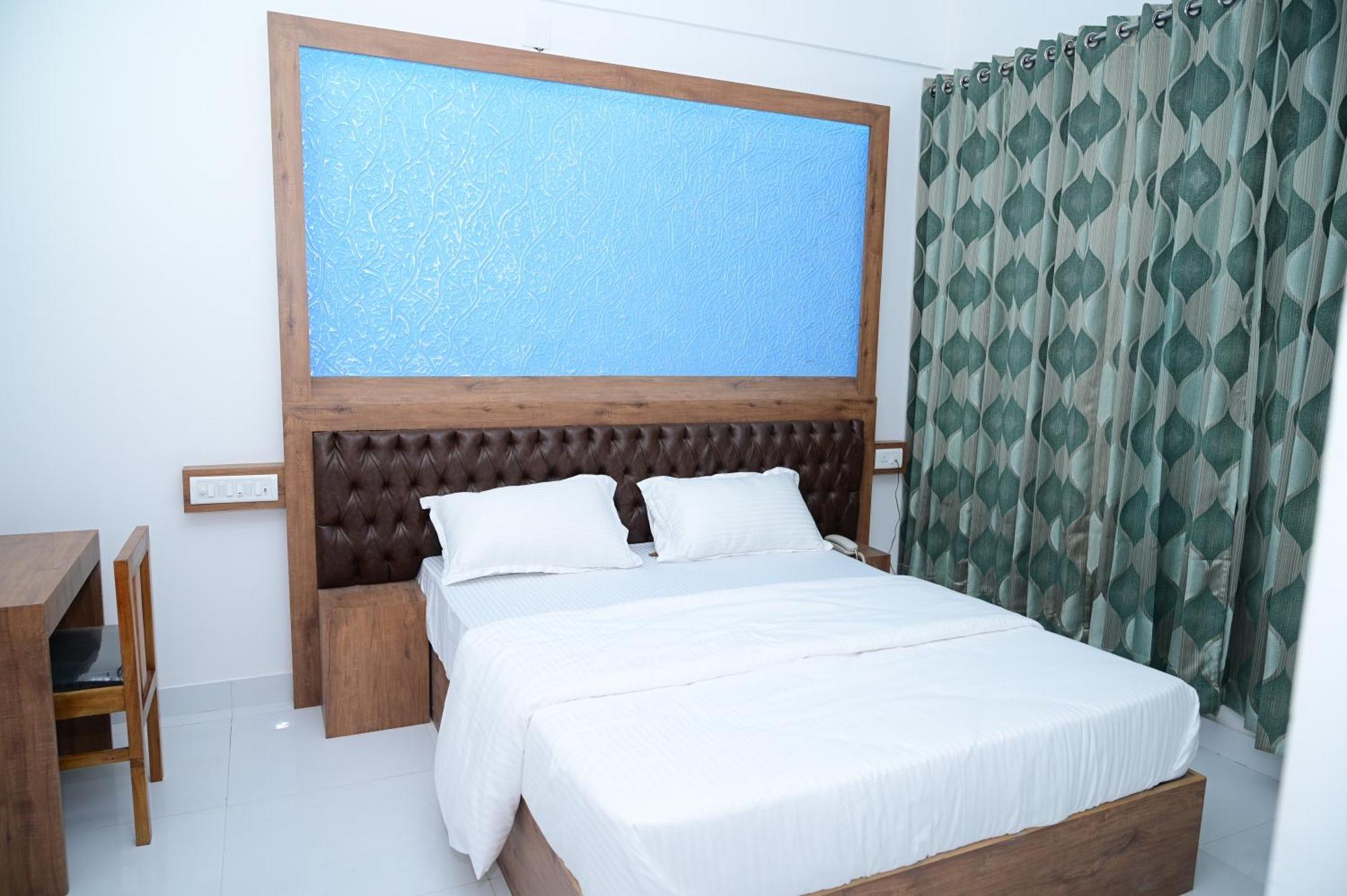 B Six Hotel バンガロール エクステリア 写真